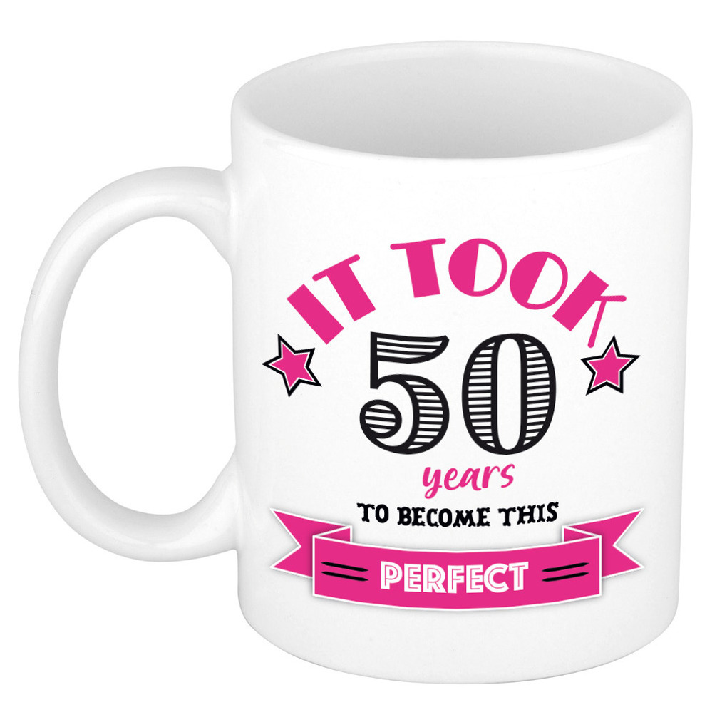 Verjaardag cadeau mok 50 jaar roze grappig 300 ml keramiek Sarah-Abraham