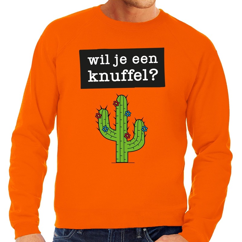 Wil je een Knuffel tekst sweater oranje voor heren