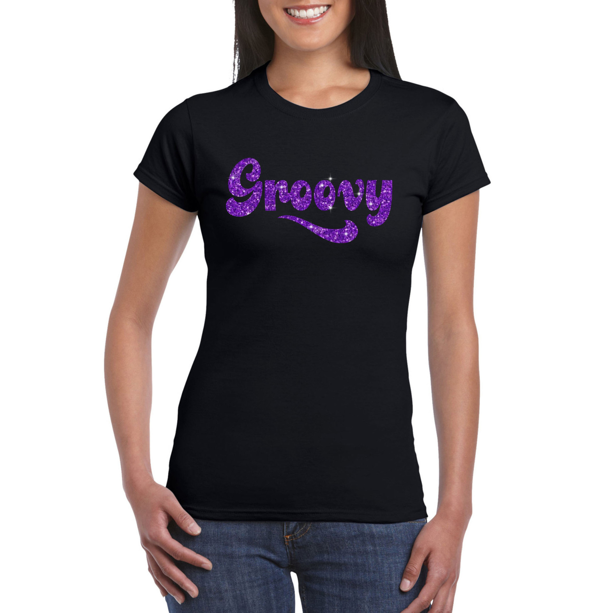 Zwart Flower Power t-shirt Groovy met paarse letters dames