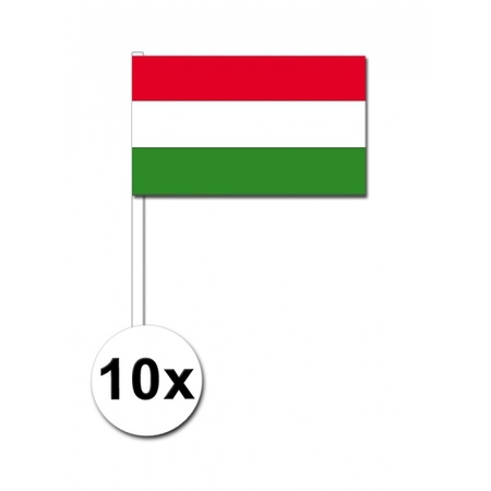 10 zwaaivlaggetjes Hongaarse vlag